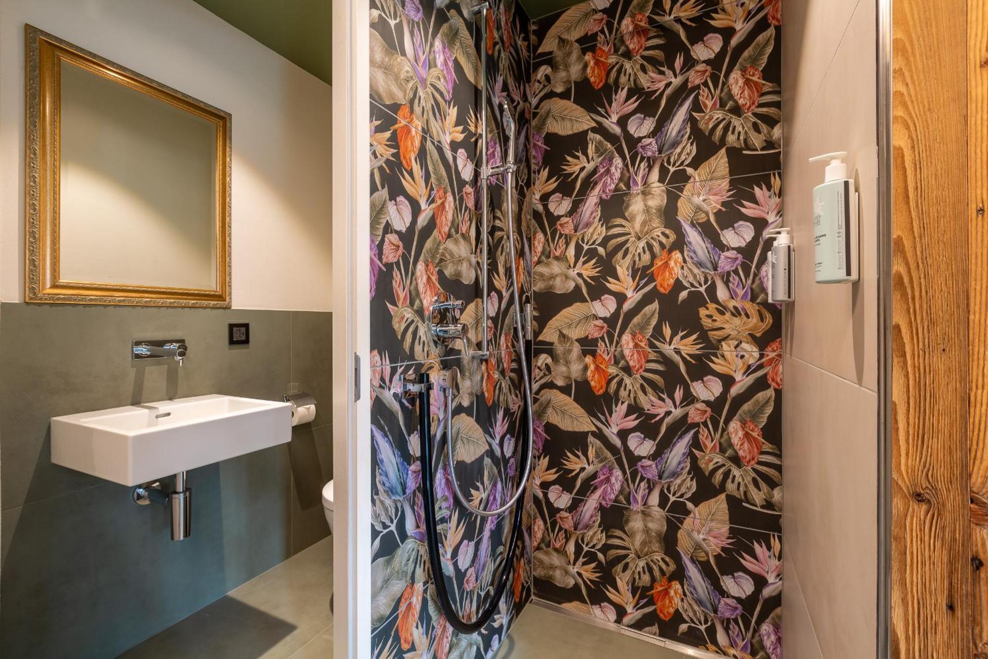 Boutique Bellevue Hotel 4*